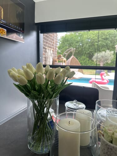 Customer photo review of Kunst Tulpen Boeket - Ivoor (25 stengels) (PRE-ORDER - WORDT 20/04 VERZONDEN)