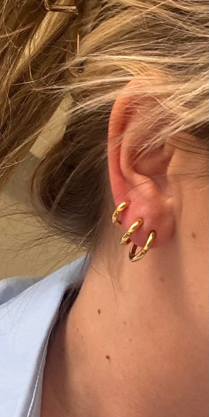 Customer photo review of Simple Set Ohrringe | 18K vergoldet