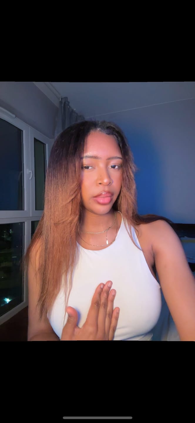 Customer photo review of Kinky Straight Human Hair Bundles Natural Color