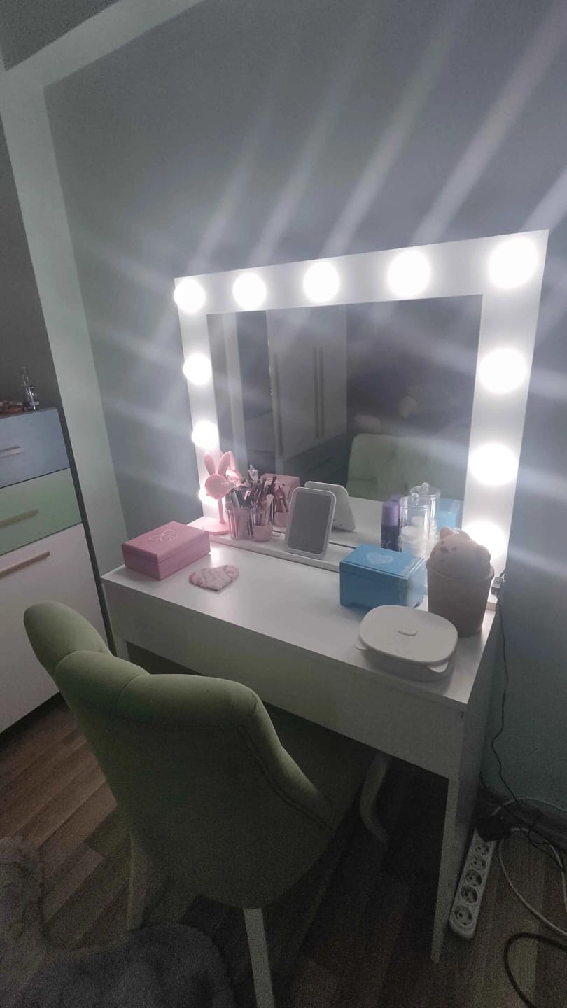 Customer photo review of Rani BJ104 Makyaj Tuvalet Masası Tek Çekmeceli Takı Düzenleyici Beyaz