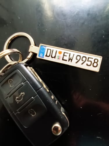 Customer photo review of Kennzeichen Schlüsselanhänger Mini Nummernschild Metall