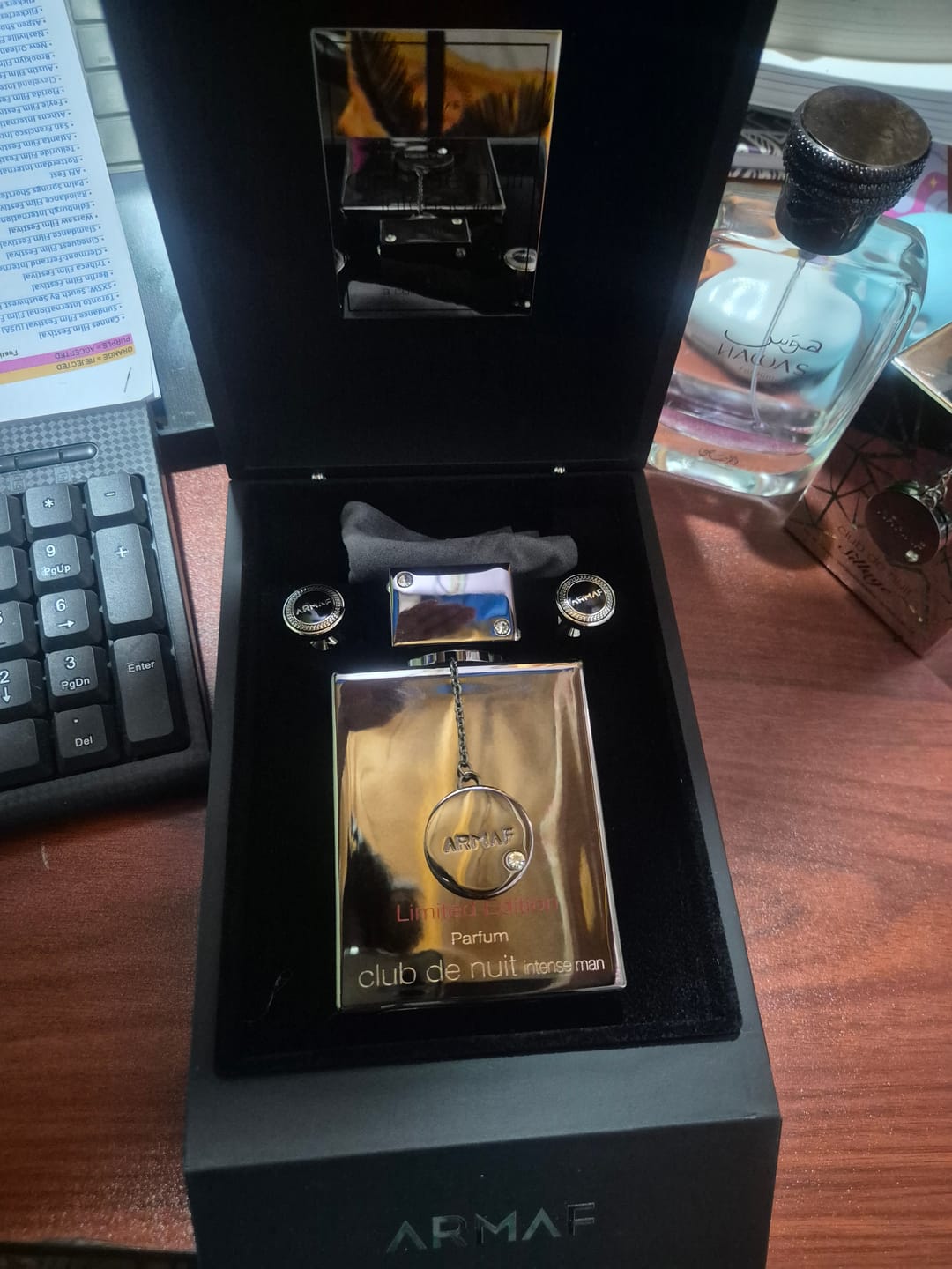 Customer photo review of Armaf Club De Nuit Intense Man Parfum Limited Edition