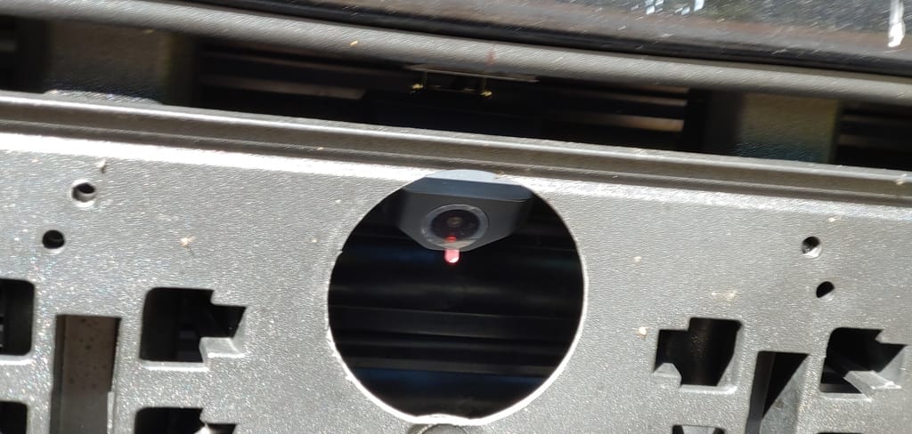 Customer photo review of WOLFBOX G900 TriPro Bumper Version 3 Channel Rearview Mirror with Exclusive 30-Month Warranty
