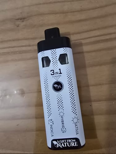Customer photo review of THE STRONGEST - SUPER BLEND THC 3000MG -LEMONADE/STRONGBERRY - 3IN1 - Sativa - Hybrid - Indica
