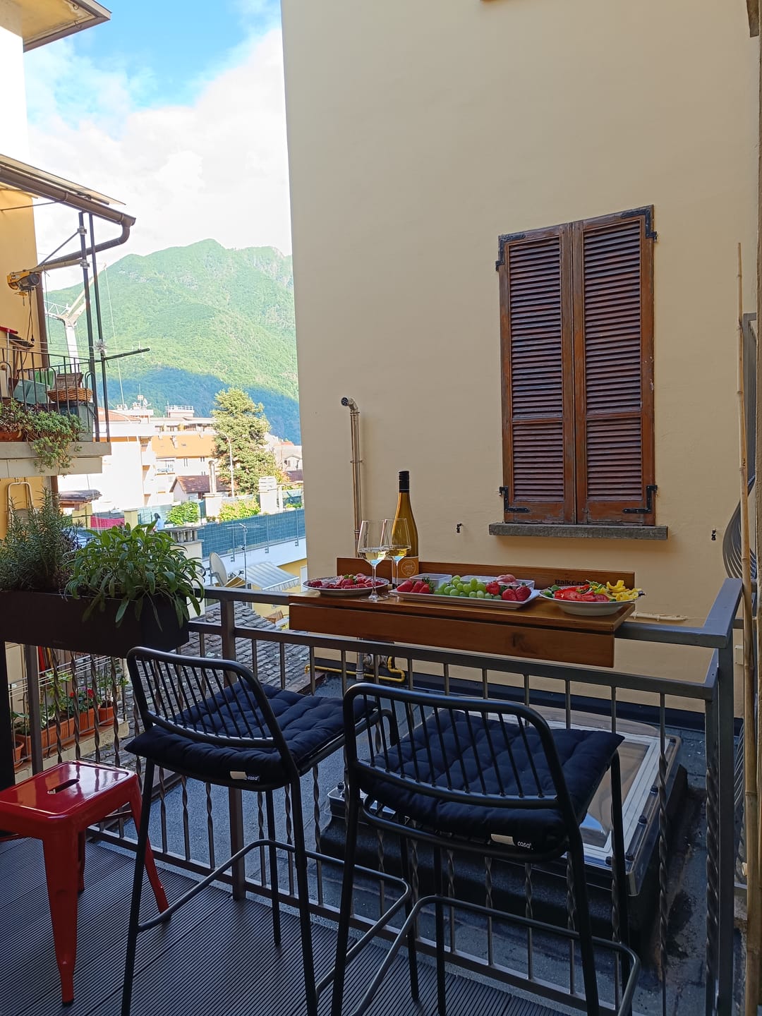 Customer photo review of Balkonzeit Bar aus Massivholz
