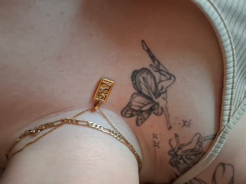 Customer photo review of The Moon - Tarot card Dainty Gold Necklace