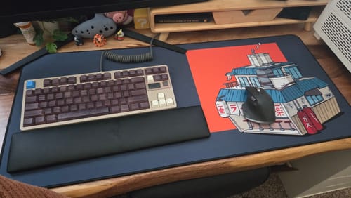 Customer photo review of Ichiraku Ramen - Limited Collection PBT Keycap Set, Mousepad and Coiled Cable