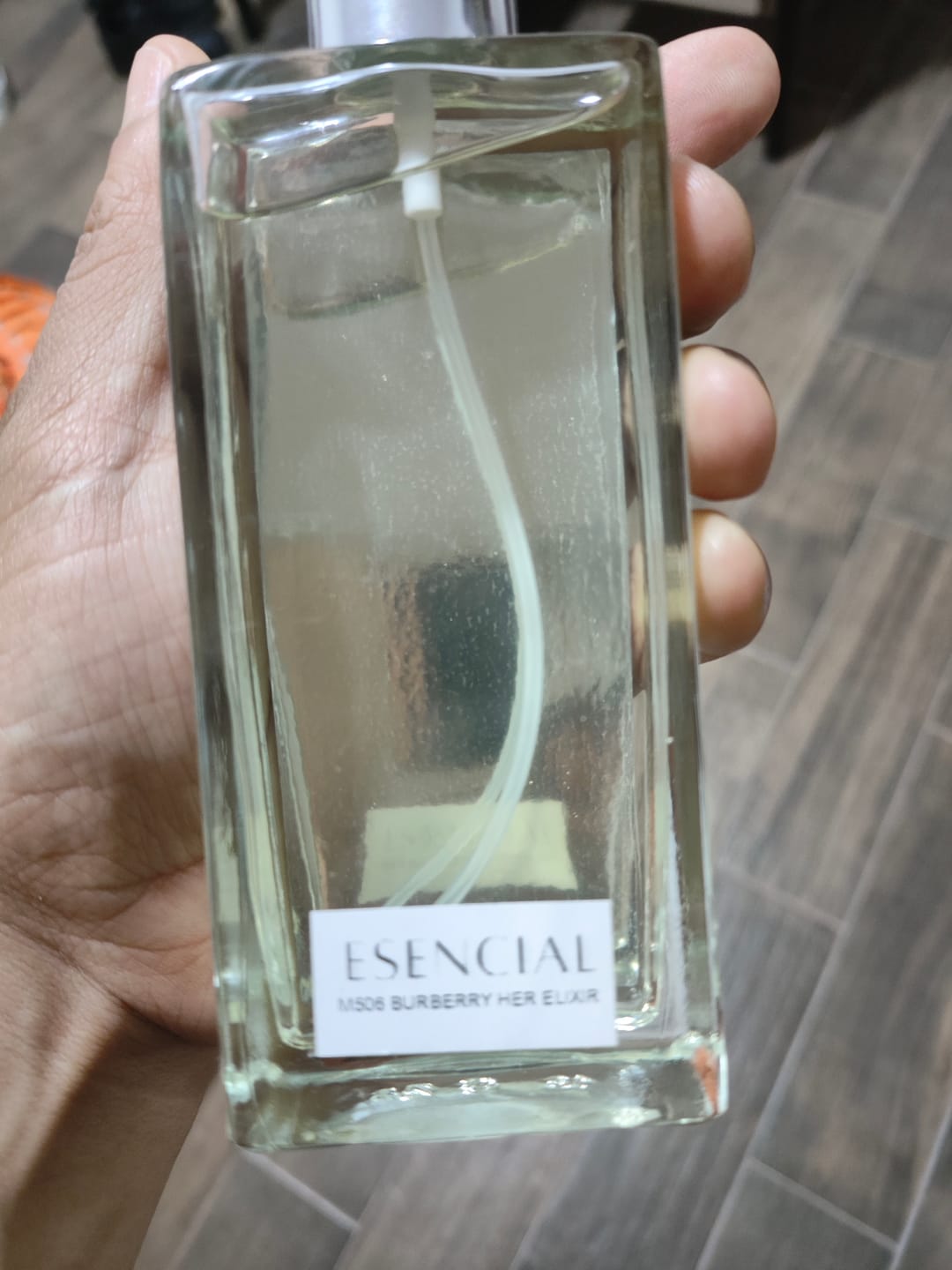 Customer photo review of M506 Inspirado en: Burberry Her Elixir de Parfum - Burberry