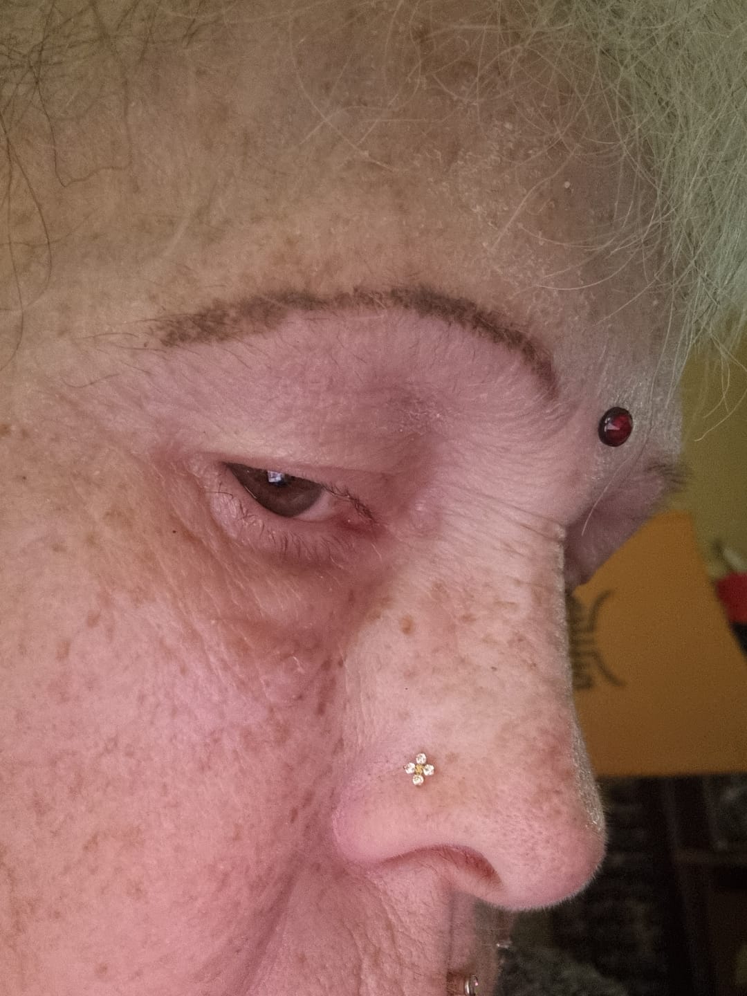 Customer photo review of Piercing Rosa