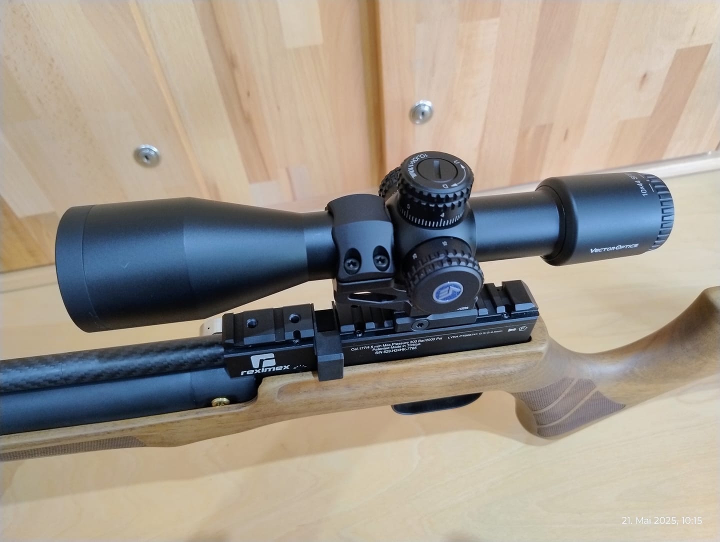 Customer photo review of Vector Optics SCOM-41 Veyron 10x44