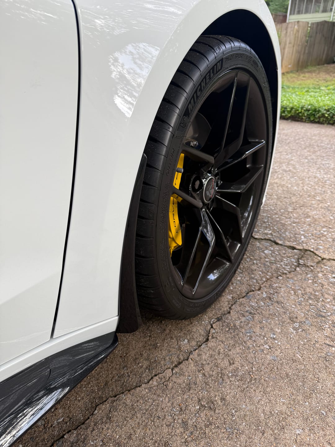 Customer photo review of Chevrolet Corvette C8 Z06 XL Extended Front & Rear Splash Guard