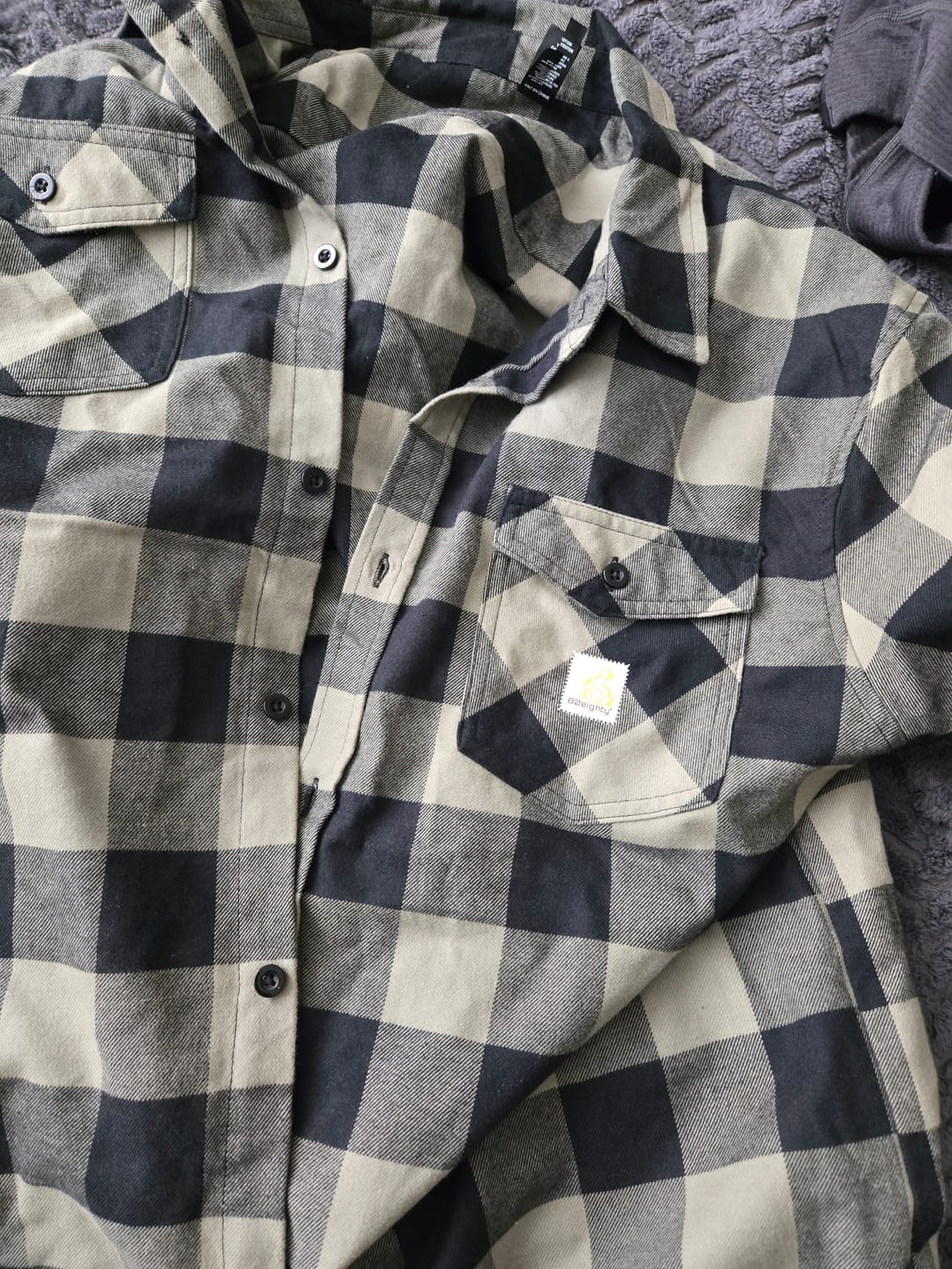 Customer photo review of 80Eighty® HeartCars Olive Flannel