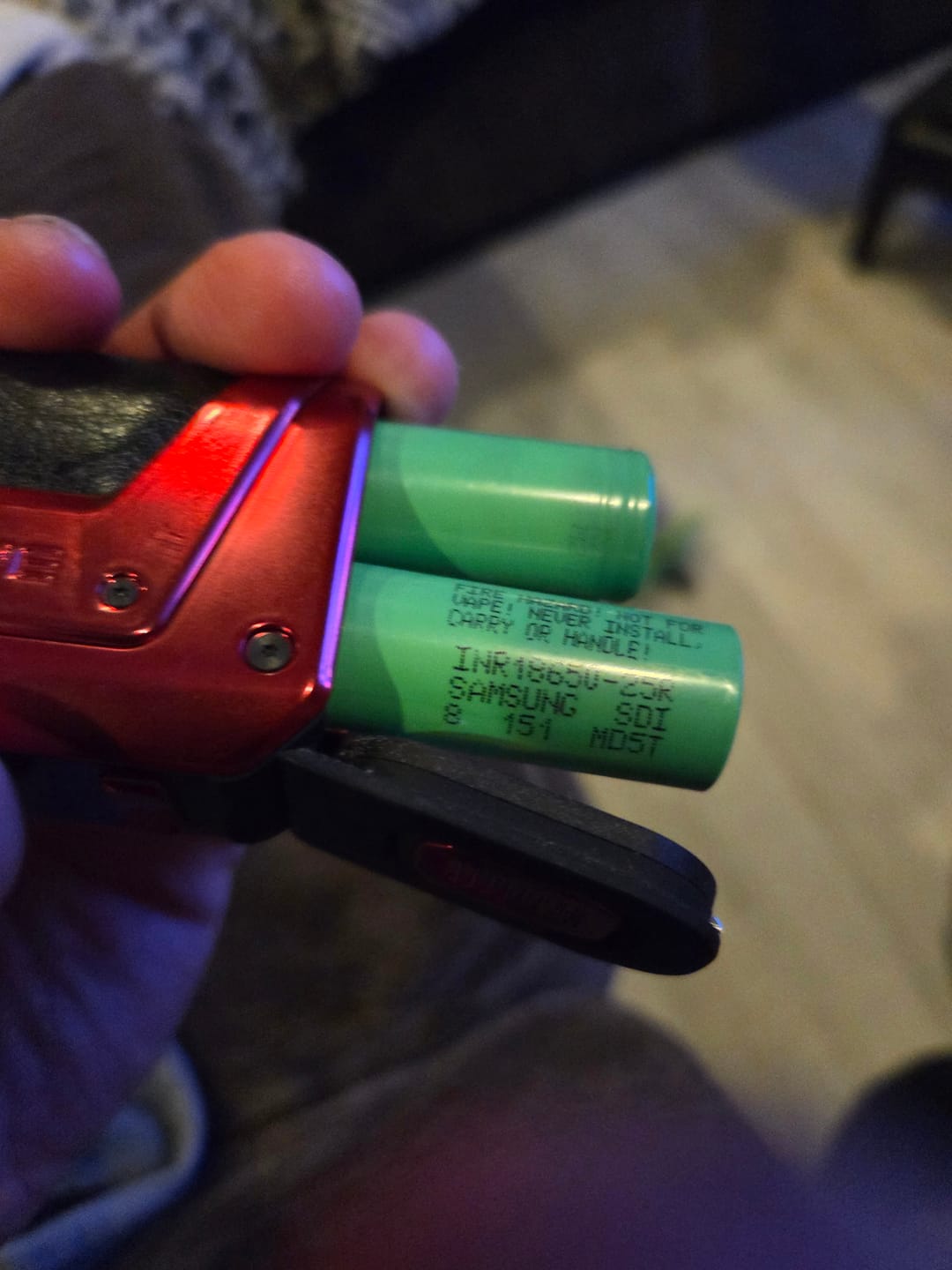 Customer photo review of Samsung 25R 18650 2500mAh 20A Battery