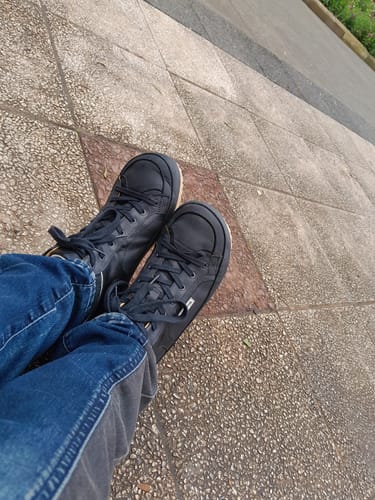 Customer photo review of Zapatilla B1. Negra