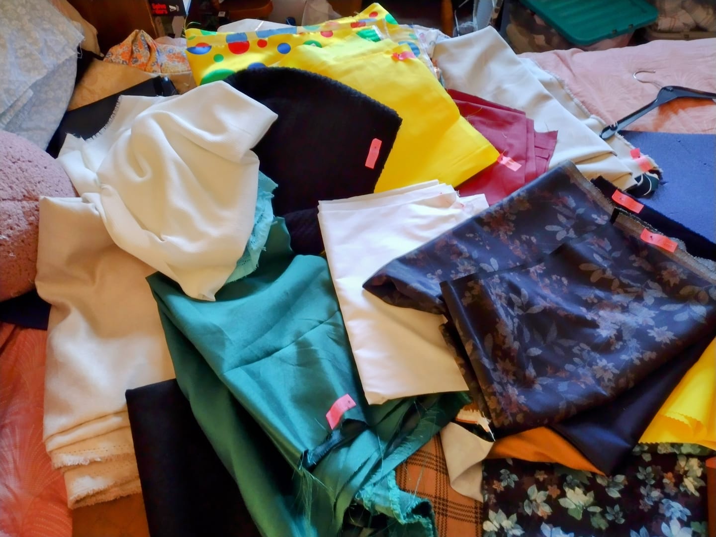 Customer photo review of Mystery Fabric Remnant Box