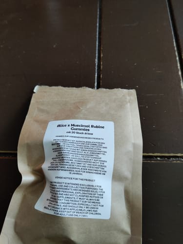 Customer photo review of Alice´s Muscimol Rubine Gummies