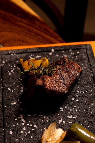 Reseña con foto de un cliente sobre New York Steak Dry Aged