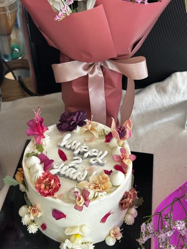 Customer photo review of FUCHSIA - Freeze Dried Edible Flowers