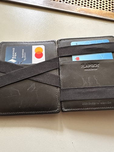 Customer photo review of Flap Boy - Magic Wallet with Coin Pocket