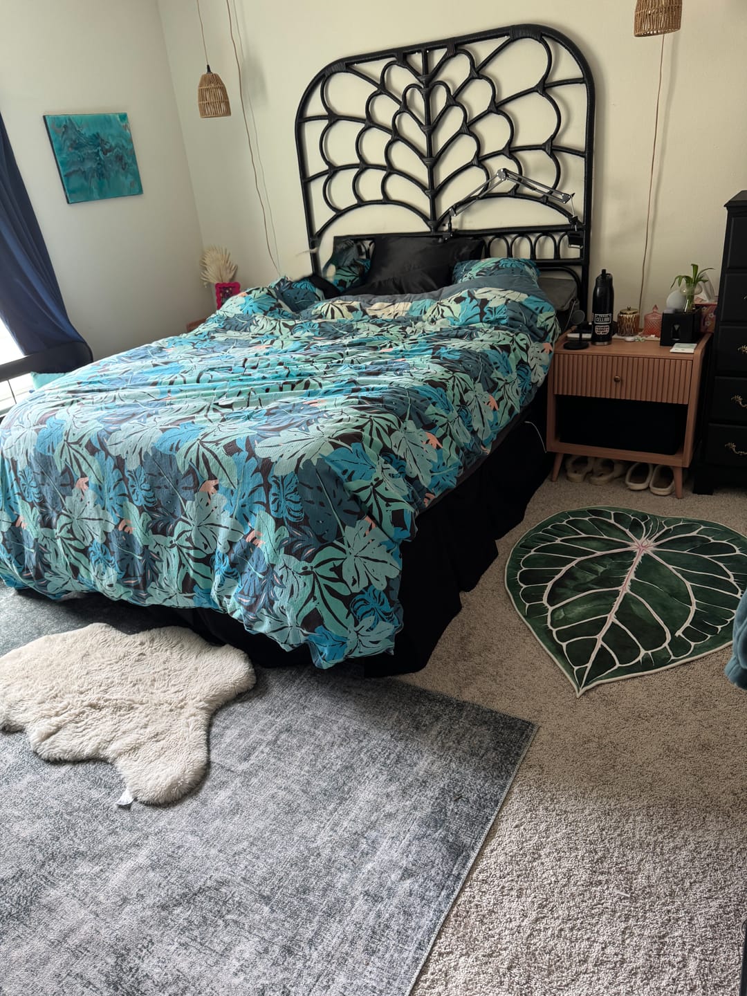Customer photo review of Irregular Caladium Leaf Rug