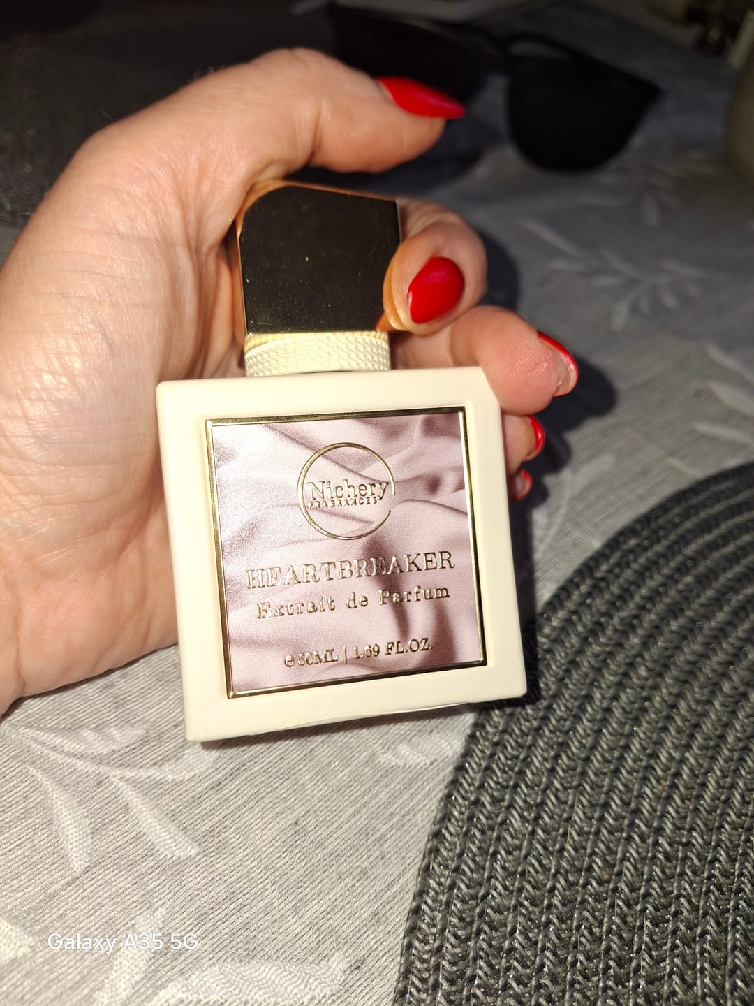 Customer photo review of Nichery Heartbreaker Extrait de Parfum - Női 50ml