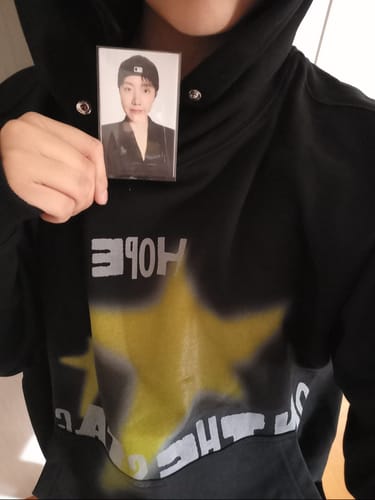 Customer photo review of [2ND PRE-ORDER] BTS J-HOPE - HOPE ON THE STAGE OFFICIAL MD HOODIE (BLACK)
