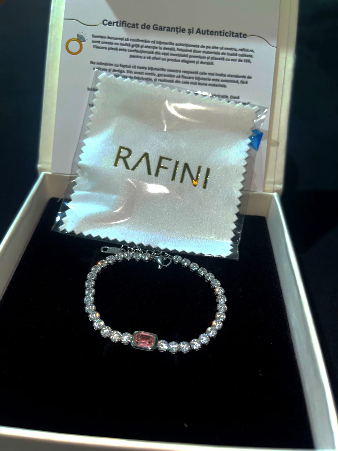 Customer photo review of Bratara Tennis cu piatra roz