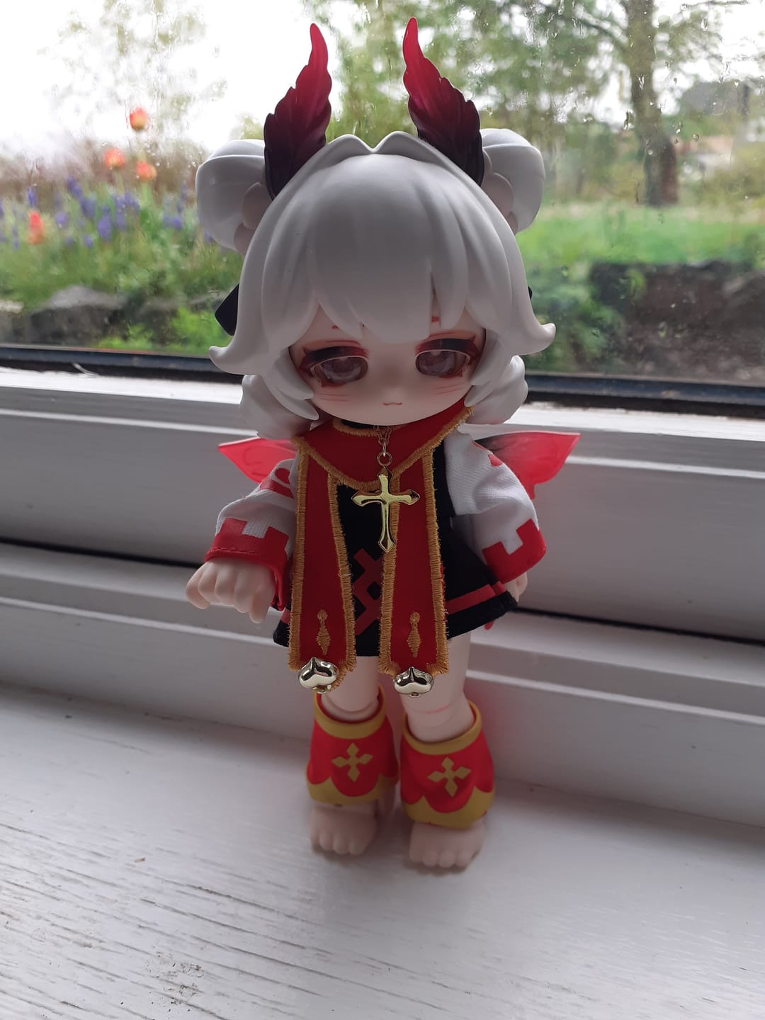 Customer photo review of Kukaka Insect Cafe Series Prayer & Judge Limited BJD Action Figure
