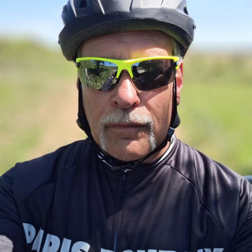 Customer photo review of Paris Roubaix Black Retro Long Sleeve Cycling Kit