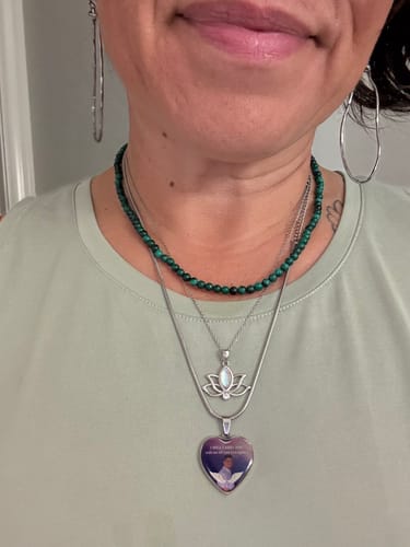 Customer photo review of Malachite Beaded Necklace Mini