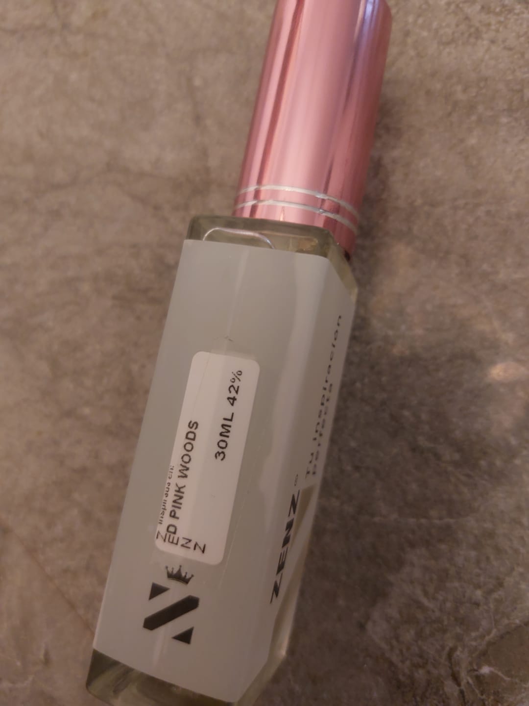 Customer photo review of Perfume Tendencia D PREVENTA PINK WOODS ARIANA GRANDE zenz