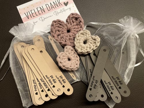 Customer photo review of Personalisierte Labels mit Chicago Screws - Kunstleder-Label mit Schrauben