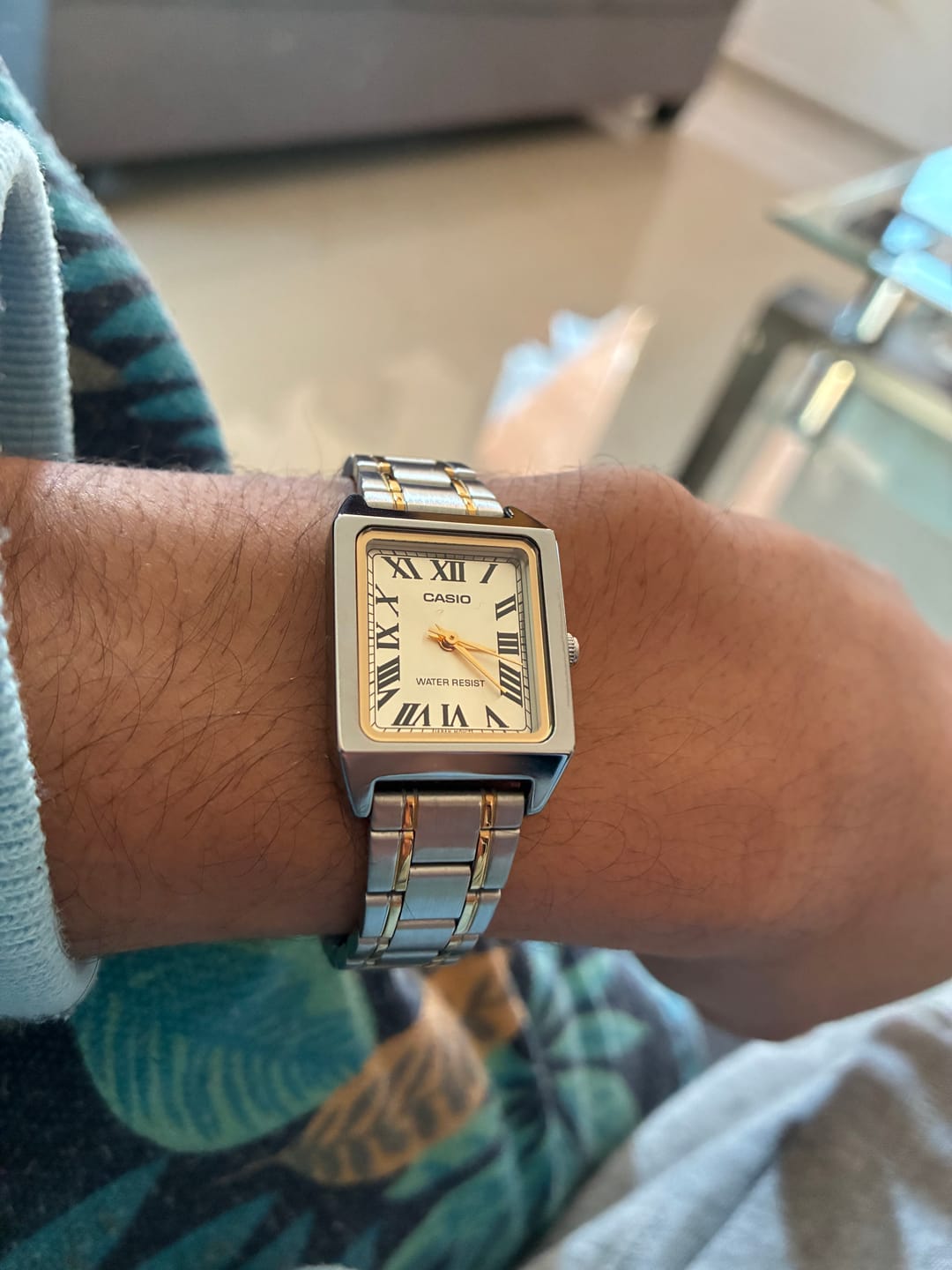Customer photo review of Reloj Casio Tank Análogo LTP-V007SG-9BUDF Acero Champaña