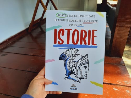 Recenzie cu fotografie de la un client despre Carte Istorie Bacalaureat Bacademia - Ediția II