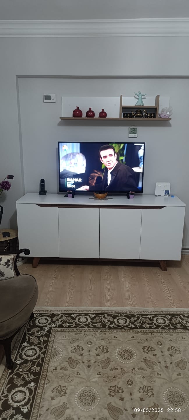Customer photo review of Rani GD102 Modern Ayaklı Konsol Beyaz - Minyatür Ceviz