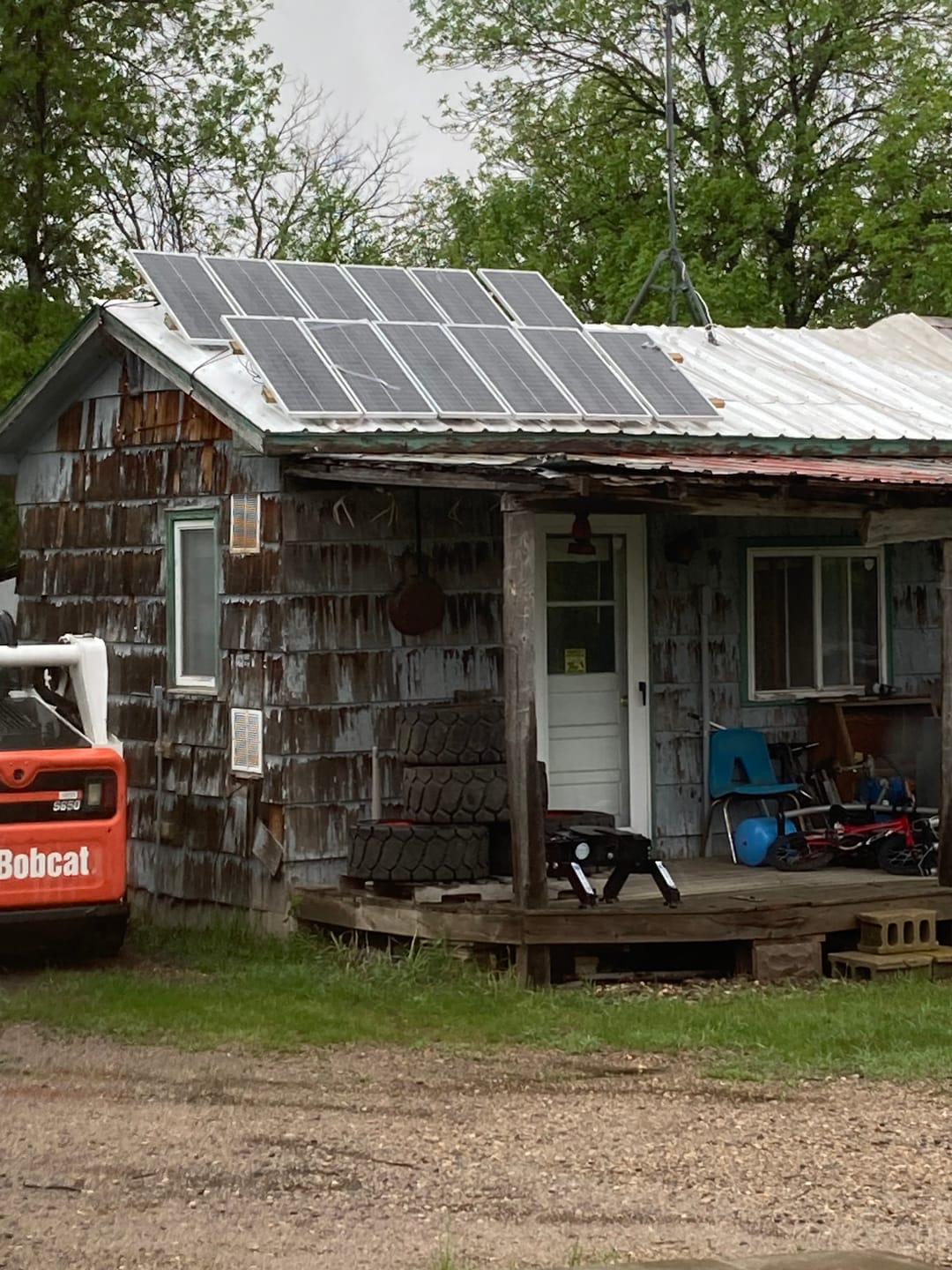 Customer photo review of 400W (100W*4PC) Solar Panels [Special Offer: Free MPPT Controller]