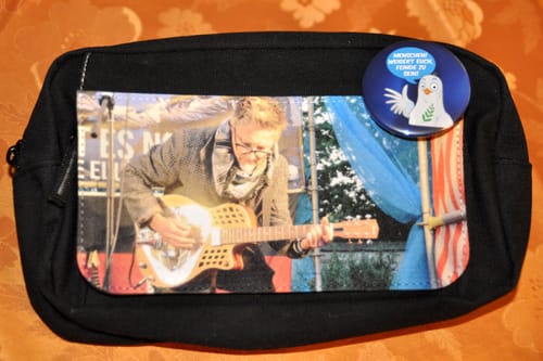 Customer photo review of GROSSER BUTTON • MENSCHEN! WEIGERT EUCH, FEINDE ZU SEIN! (5 STK.)