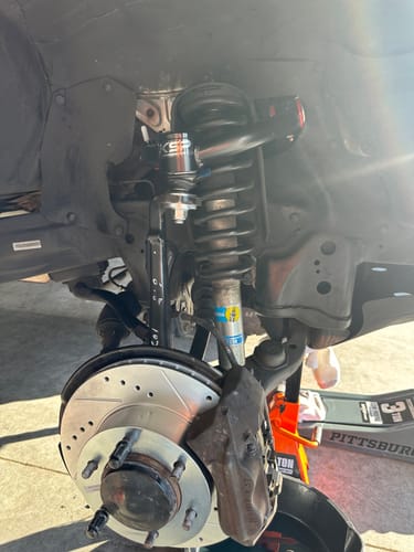Customer photo review of Upper Control Arms For 1996-2003 2-4" Lift Toyota Tacoma 4Runner 6 lug Front Suspension Lift Kit
