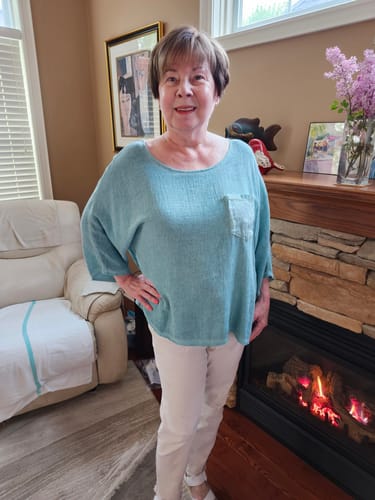 Customer photo review of Meo Linen Boxy Pocket Tee (Light Teal)