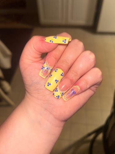 Customer photo review of Custom Nails