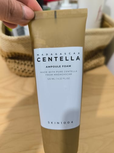 Customer photo review of SKIN1004 - Mousse nettoyante Madagascar Centella - 125ml