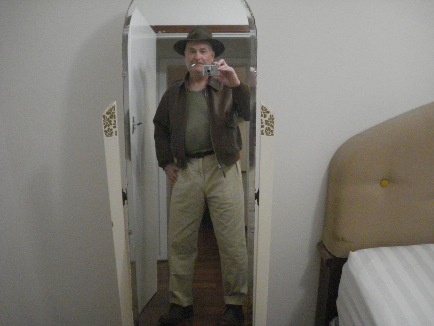 Customer photo review of 1930s IVY Style Double Pleated Chino Trousers - Khaki