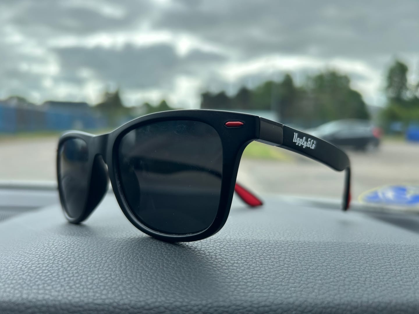 Customer photo review of U&C Wayfarer Sunglasses