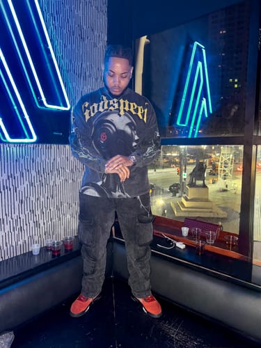 Customer photo review of Godspeed Alexa L/S Tee Washed Black