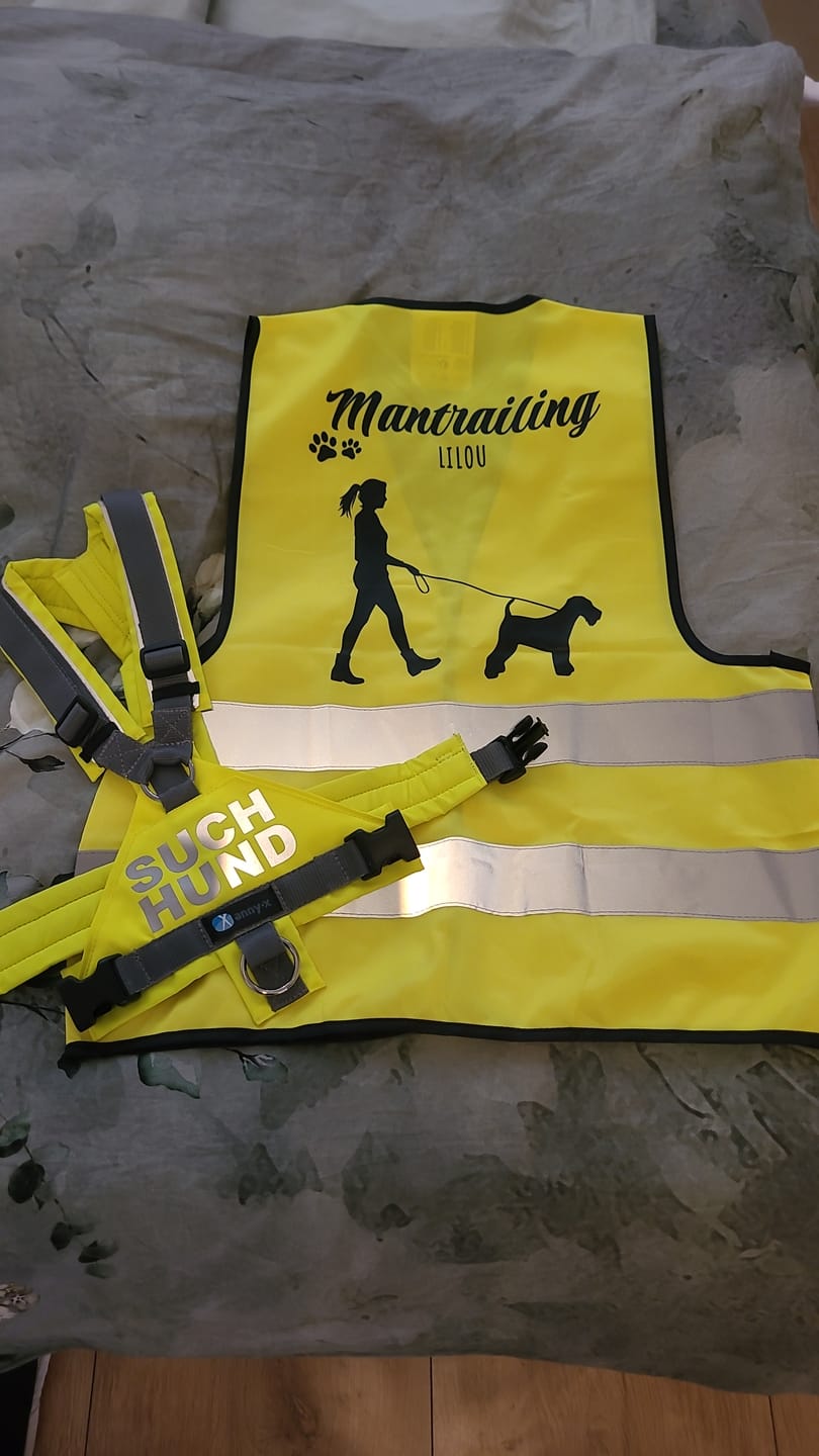 Customer photo review of Mantrailing - Individuelle Warnweste
