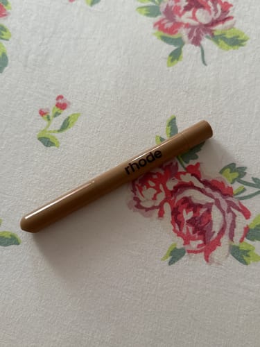 Customer photo review of peptide lip shape - disponível em Portugal