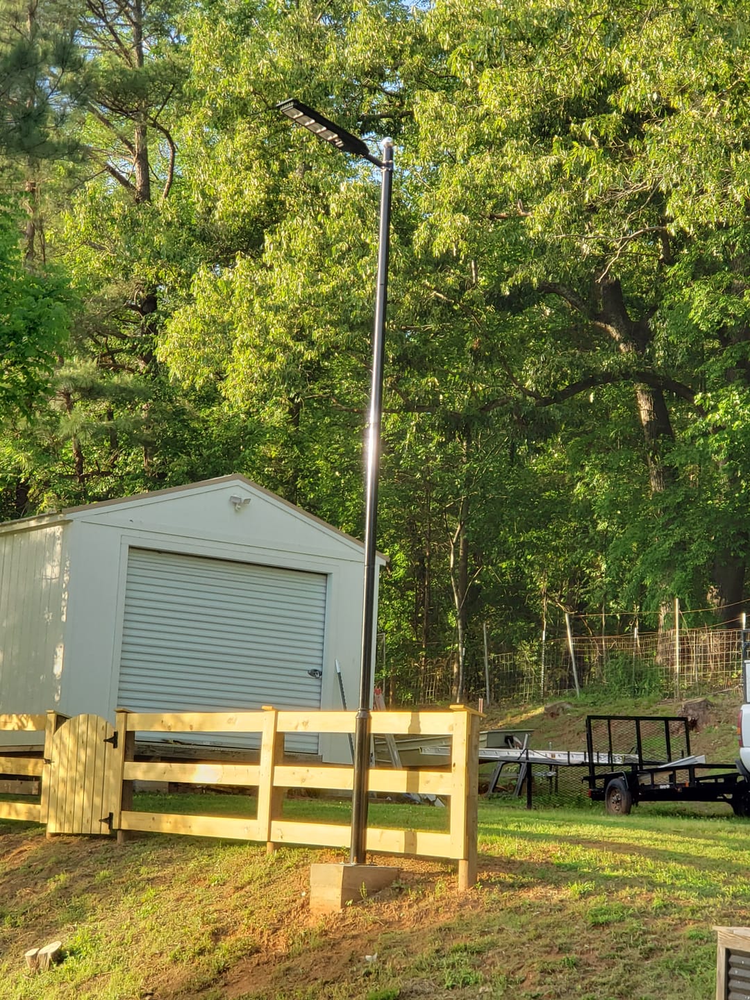 Customer photo review of 200W Solar Street Light with pole 16FT/20FT