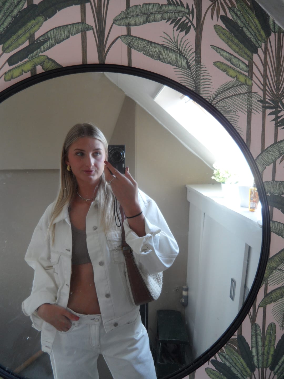 Customer photo review of LOGO STITCH DENIM JACKET OFF WHITE