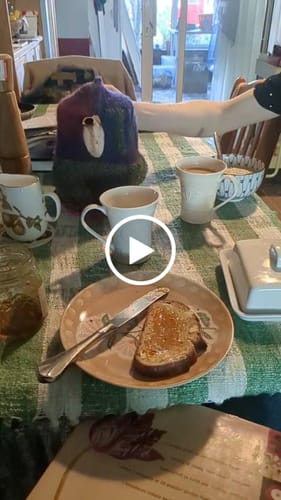 Customer video review of Belleek Classic Claddagh 10oz Mug Pair