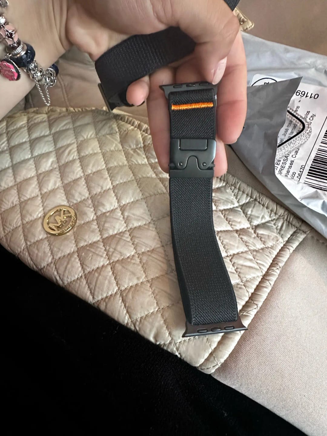 Customer photo review of bandkult Apple Watch Armband "Skydive"